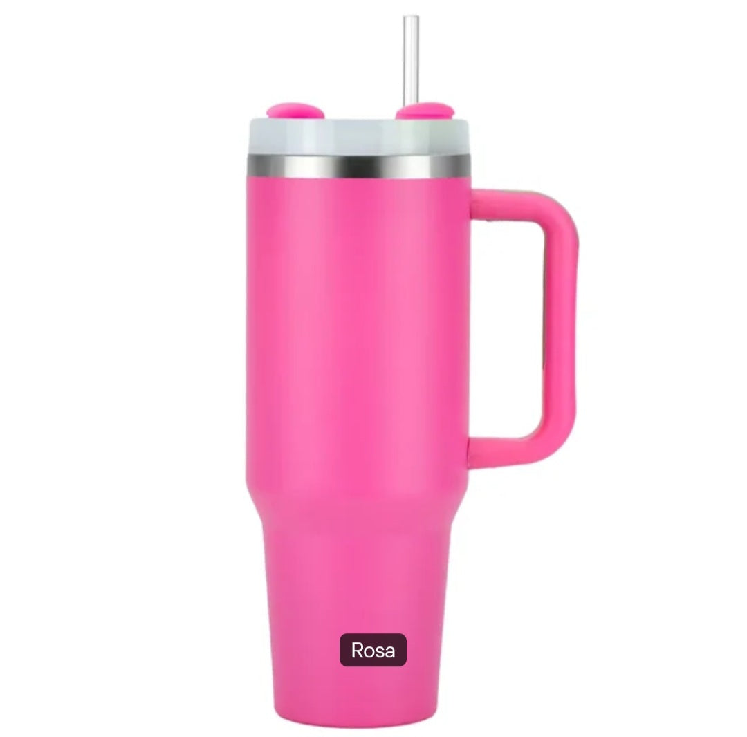 Kaffee Becher mit Griff und Strohhalm